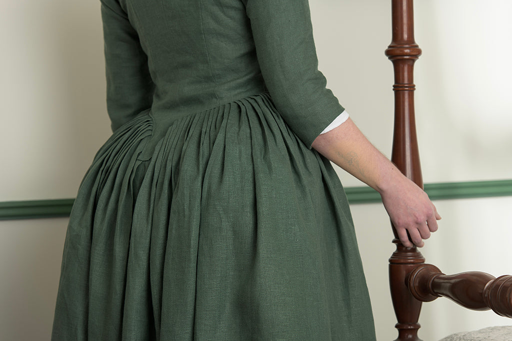 Green Linen Gown | 1770 - 1790