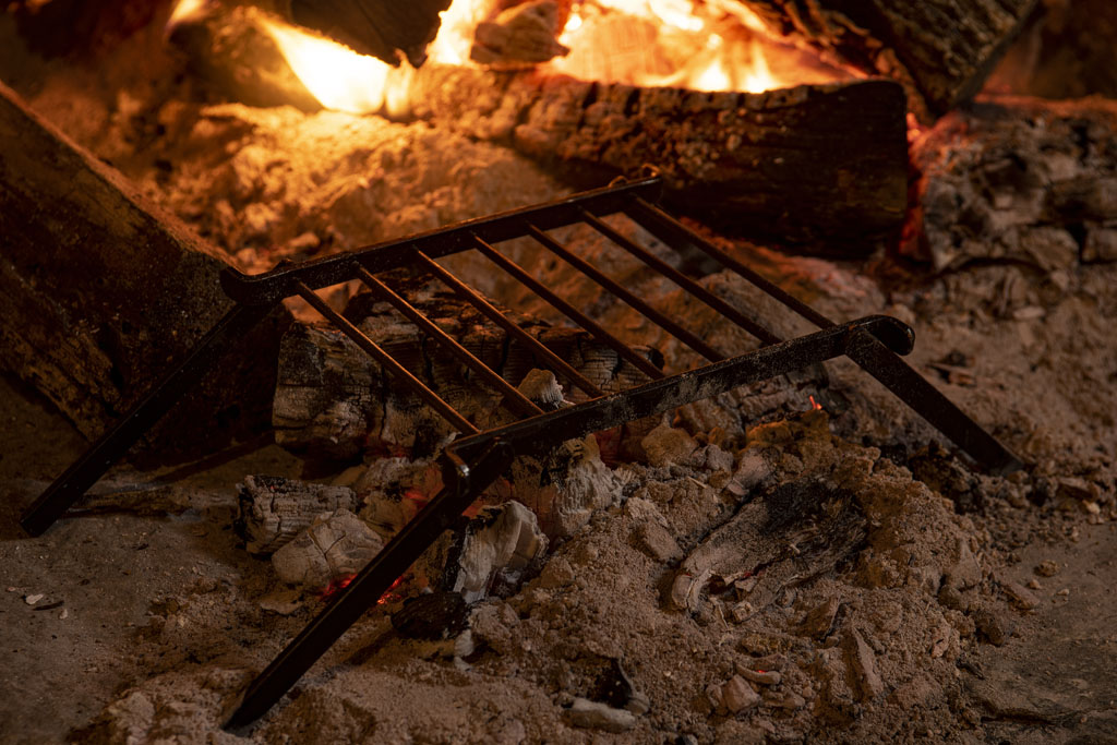 Small Folding Grate for Open Fire Historic Cooking